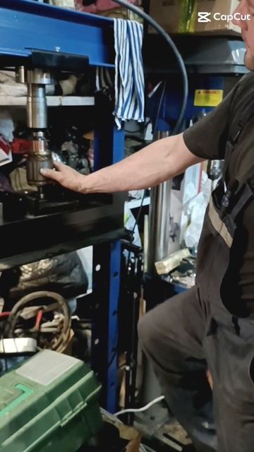 “Запрессовка — это не просто "забить" - Это геометрия, усилие и терпение