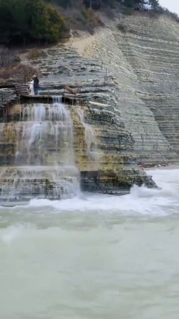 114e1dd2e1d5992790d34ecac1804360.mp4