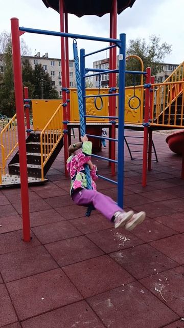 Гуляем на новой площадке.