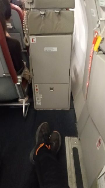 Я много летал, но даже не знал, что в самолётах есть такие места