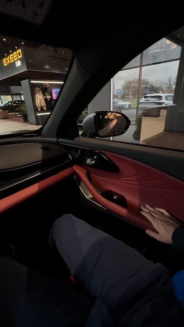 Как открыть дверь в EXEED RX?