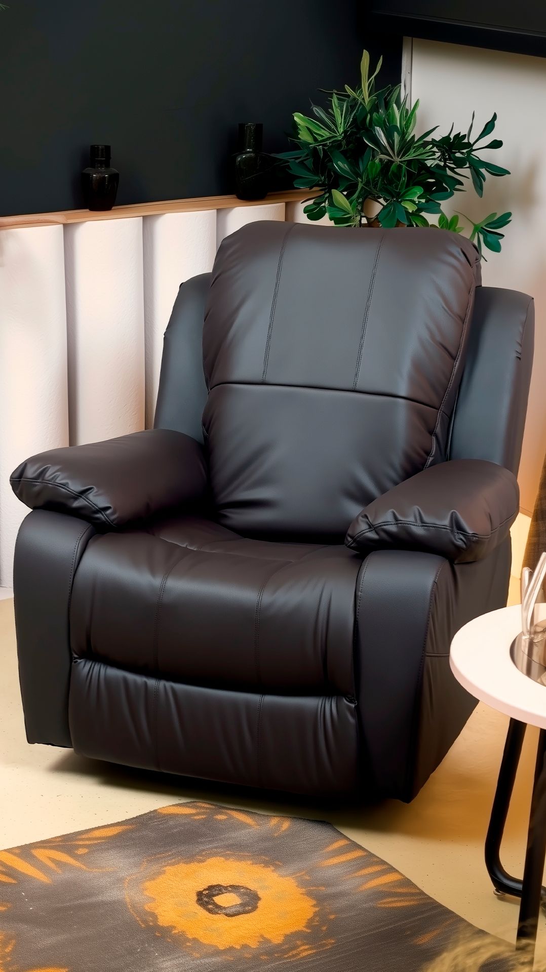 Новинка. Массажное кресло-реклайнер PLANTA MC-4500B объединяет заботу о теле и гармонию в интерьере