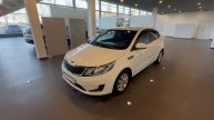 Kia/ Rio/ III/ Седан/ 1.4 AT (107 л.с.)/ Comfort (без теплых опций)