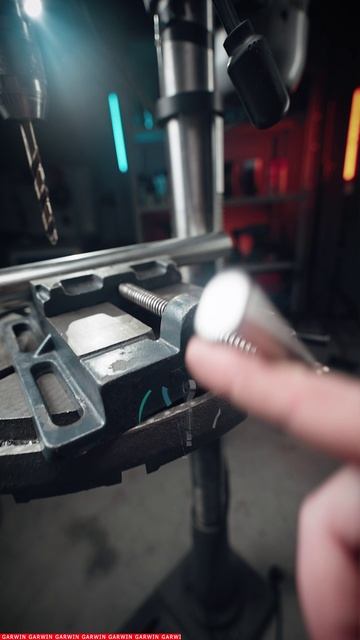 Секрет ИДЕАЛЬНОГО отверстия в ТРУБЕ!