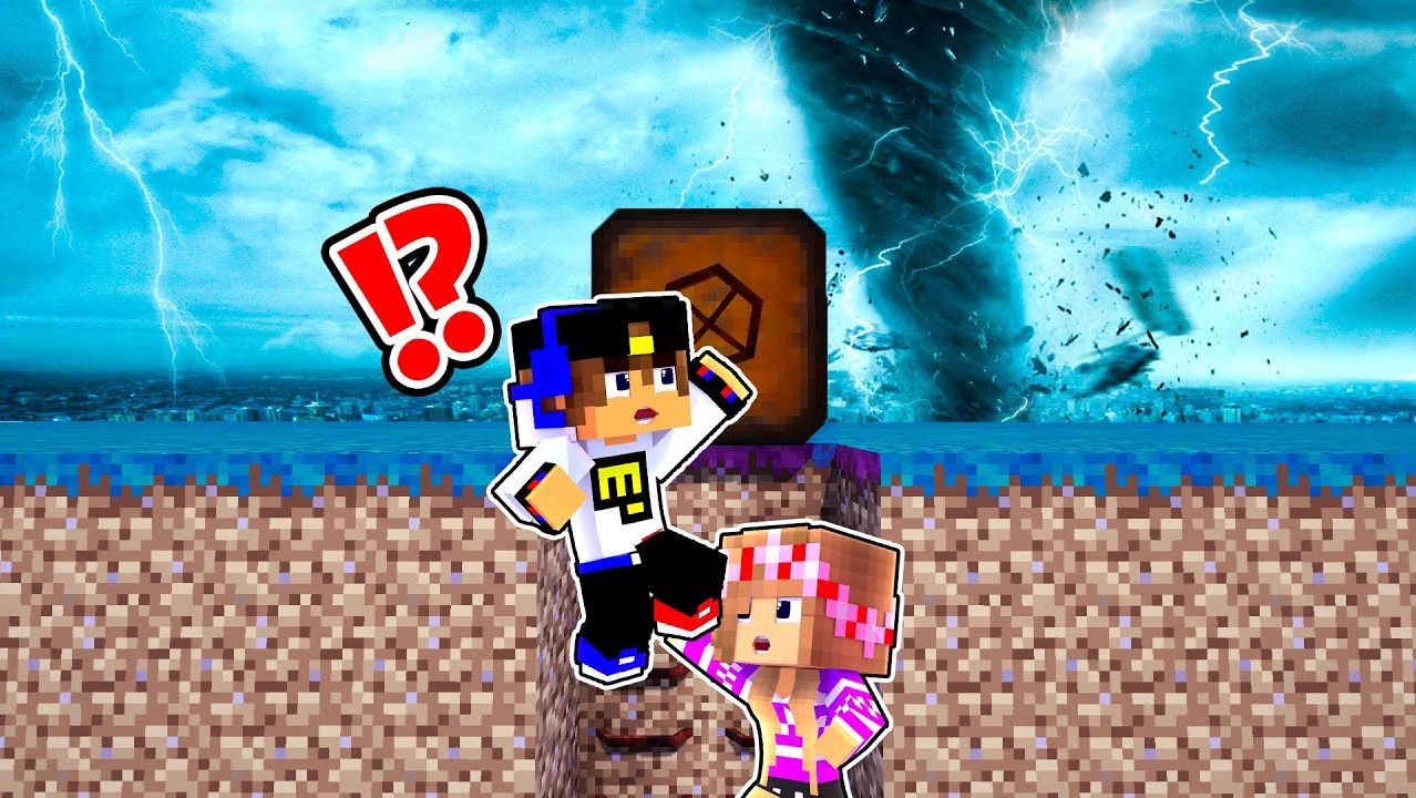 КАК МНЕ ПЕРЕЖИТЬ УРАГАН ТОРНАДО в МАЙНКРАФТ ! ДЕВУШКА НУБ И ПРО ВИДЕО ТРОЛЛИНГ MINECRAFT Евгенбро