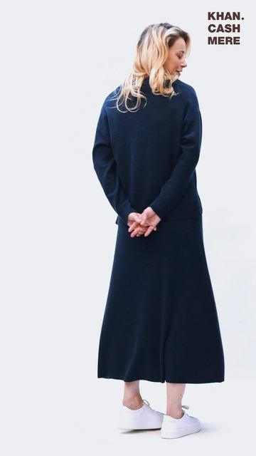 👑 Расслабленная роскошь: чернильная костюмная капсула из кашемира