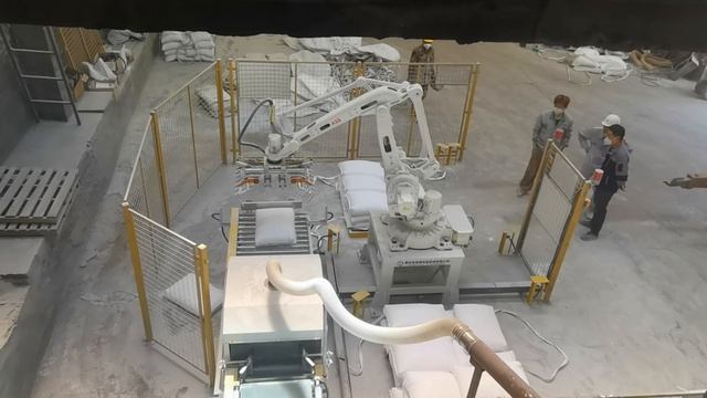 Роботизированная рука-манипулятор для укладки мешков на паллету от «Завода весового оборудования»