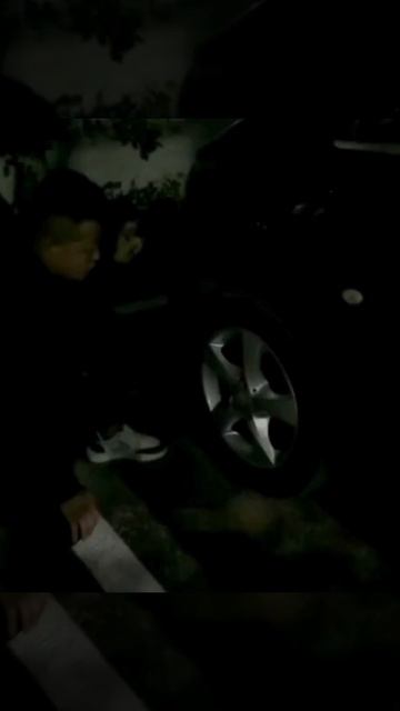 Многофункциональный складной фонарик.