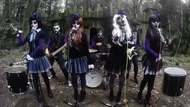 Broken Peach - This is Halloween (Halloween Special)