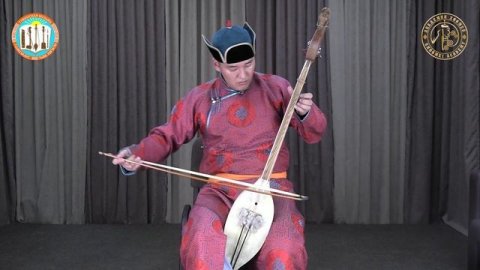 Дембилдей (инструментальное произведение игила) – исп.: С. Э. Монгуш. Медиатека МФТ, МАХ.