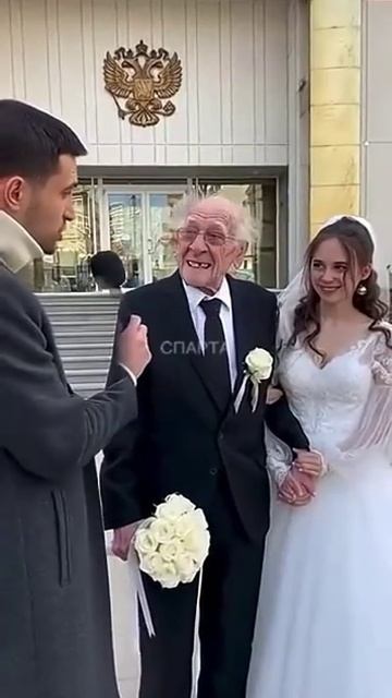 ДЕД ПОЛОН СИЛ 👍👍👍