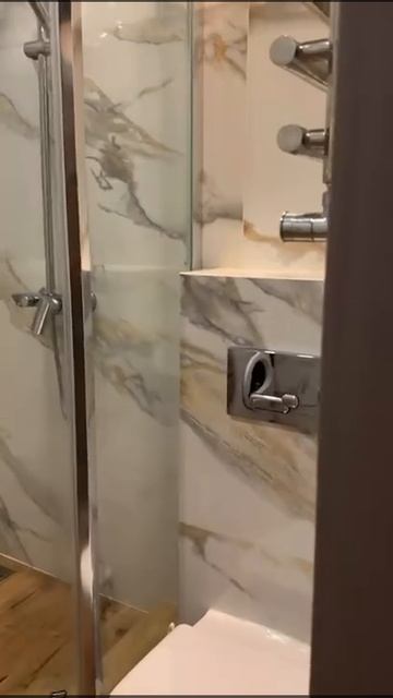 3ка, улица Горпищенко,104. Новострой. Можно с детьми и небольшим жив. Офиц договор. +79787003279