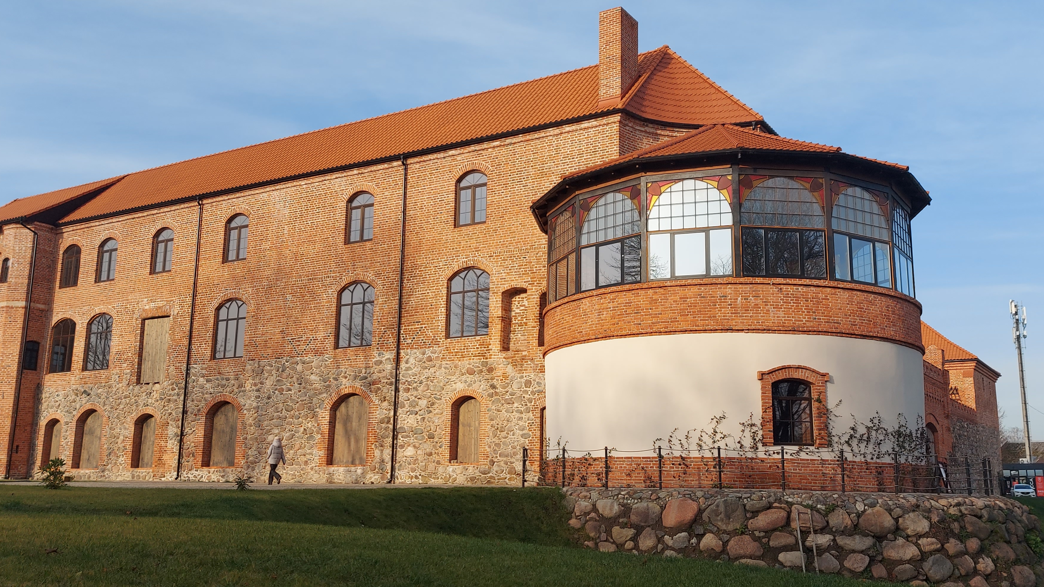 Замок "Нойхаузен".Историческая справка🤓