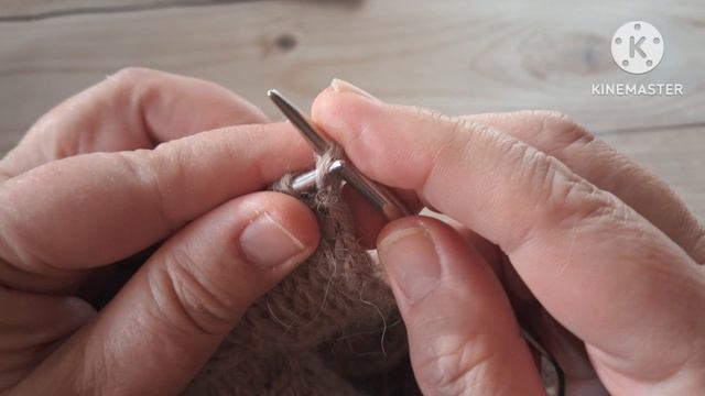 Мк обработка горловины кардигана резинкой с вытянутыми петлями.