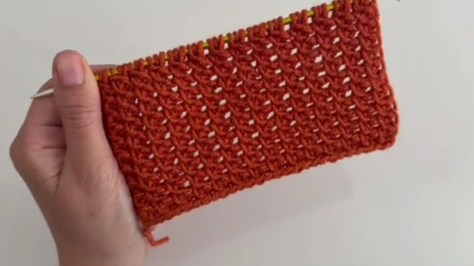 Очень простой узор спицами попетельно - Вязание спицами для начинающих