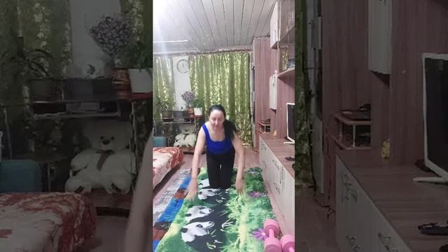 сперва фитнесс-потом жринтесс