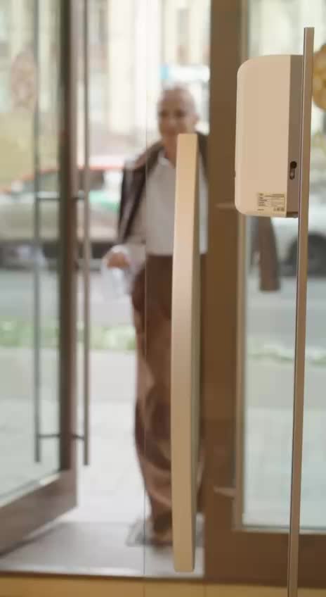 Наши любимые пациенты об Институте красоты «Сенсави»: