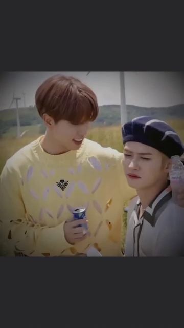 2000 кассет......