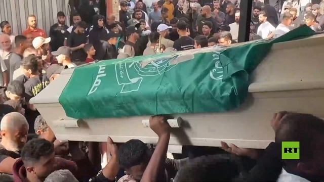 تشييع ضحايا القصف الإسرائيلي على مخيم عين الحلوة جنوب لبنان