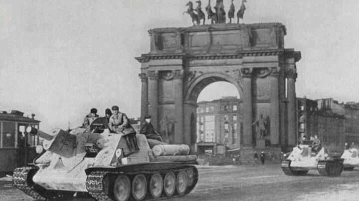 Нарвские Триумфальные Ворота  В ПИТЕРЕ  2025