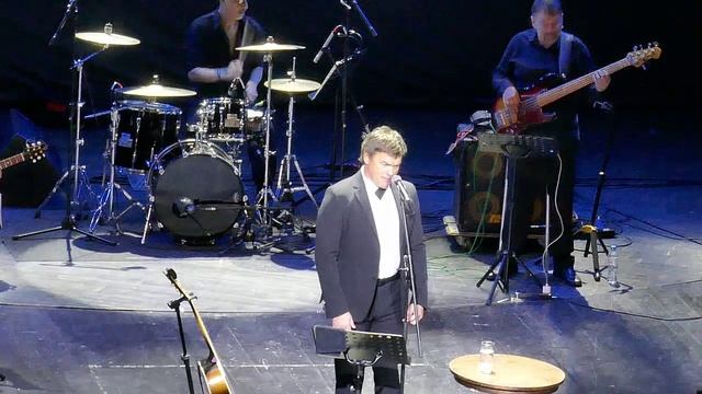 Гуляй солдат