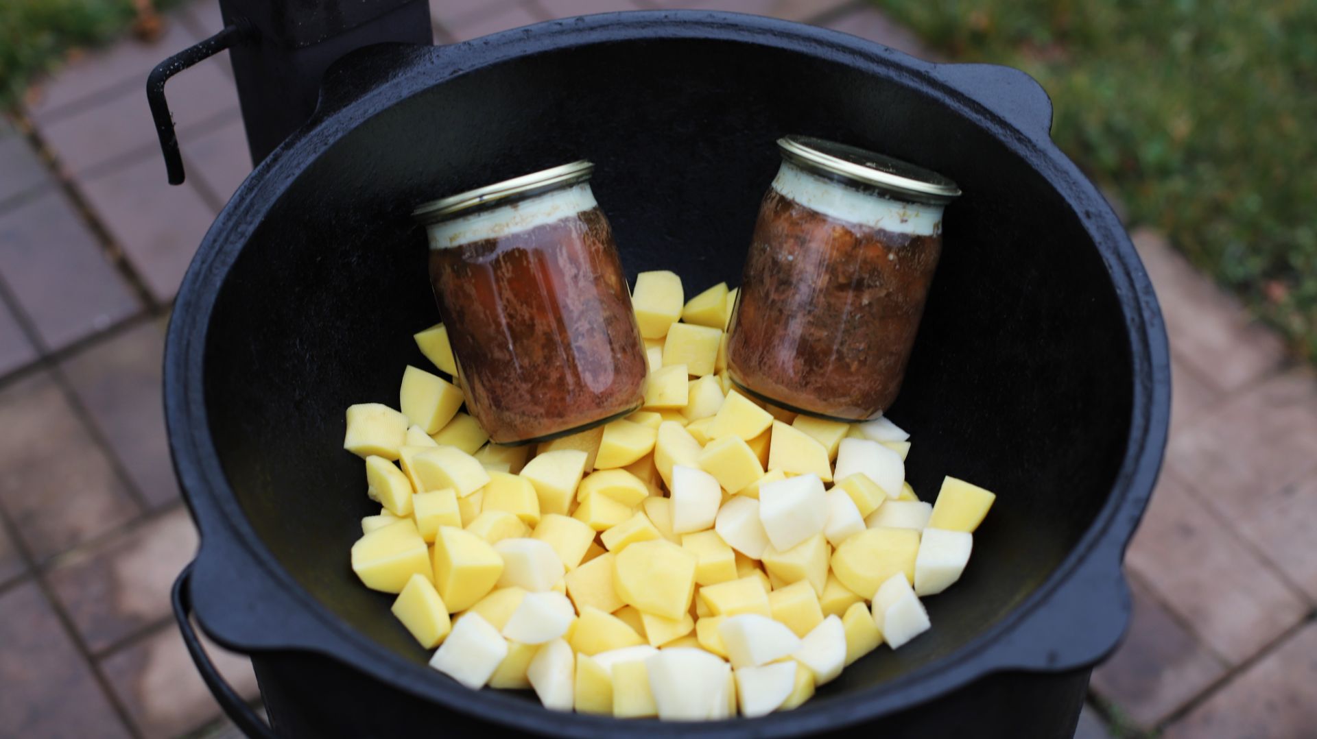 Картошка с тушенкой как в СССР