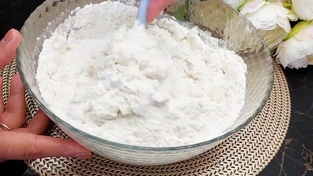 Если у вас есть 1 яблоко 🍎 1 яйцо и мука, сделайте этот десерт за 5 минут! Без духовки, быстрый.