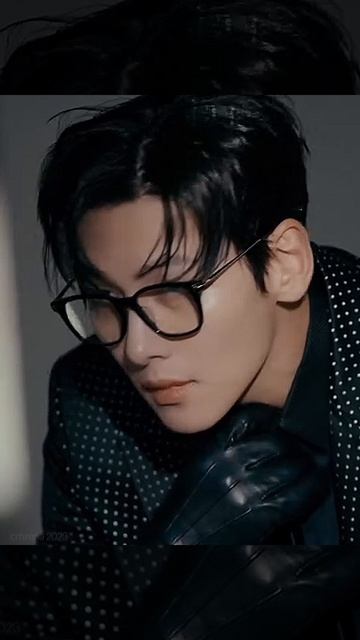 Чжи Чан Ук на страницах Vogue Korea️! «Надеюсь, я соблазнил всех вас». 21.11.2025.