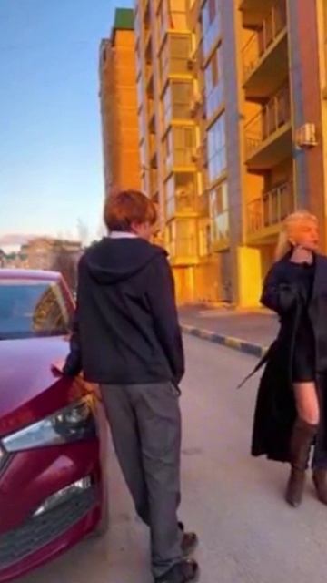 Мамочка....   #ужин #еда #мама #сын #мамочка #сыночек #флирт #женщина #мальчик #улица #мамка