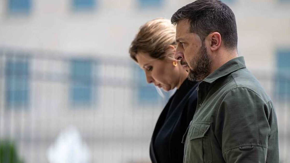 Politico: жена Зеленского отговаривает его от политдеятельности