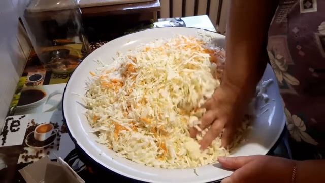 Квашеная капуста, домашний рецепт. Классика жанра. Проще не бывает.