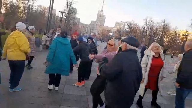 ВЕСЁЛЫЙ ДЕД ТАНЦЫ ХАРЬКОВ НОЯБРЬ 2025