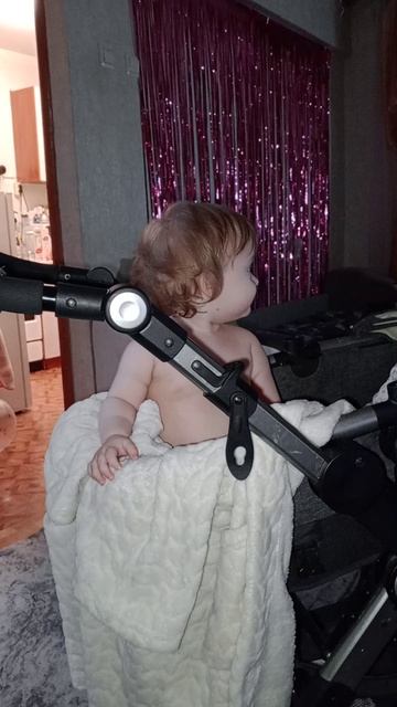 наша стесняшка