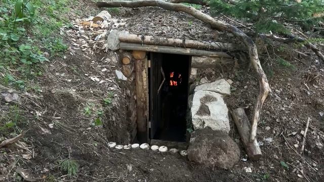 24 Часа в лесу среди медведей! Выживание в одиночку в своей берлоге