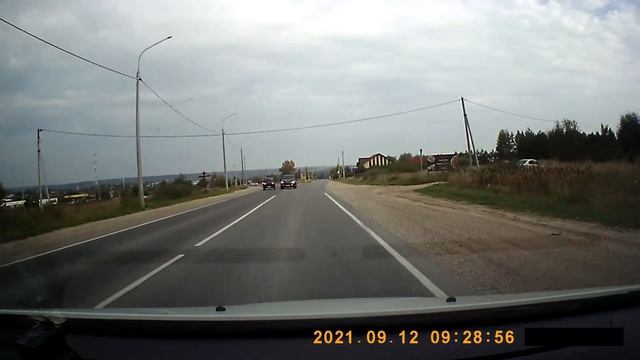 Водятлы на дороге. Нарушение правил дорожного движения, шел лоб в лоб. Куда спешил?