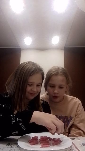 тренд ядовитая конфета