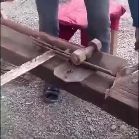 Так легче сгибать арматуру.