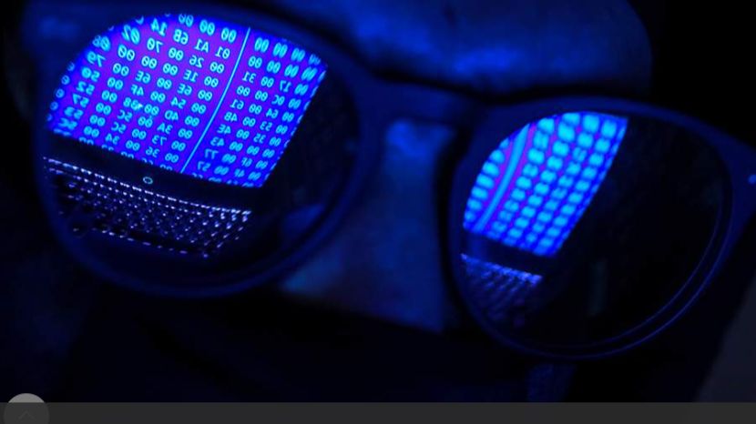 МВД раскрыло направленные на разные возрастные группы схемы мошенников