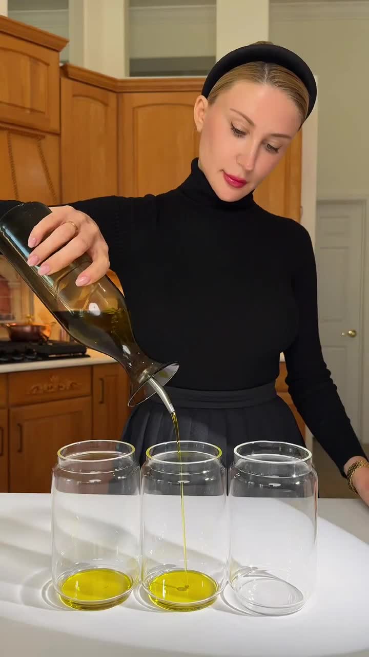 High-Protein Chicken & Pomegranate Jar Salad (Meal Prep • Weight Loss • Skin Vitamins)