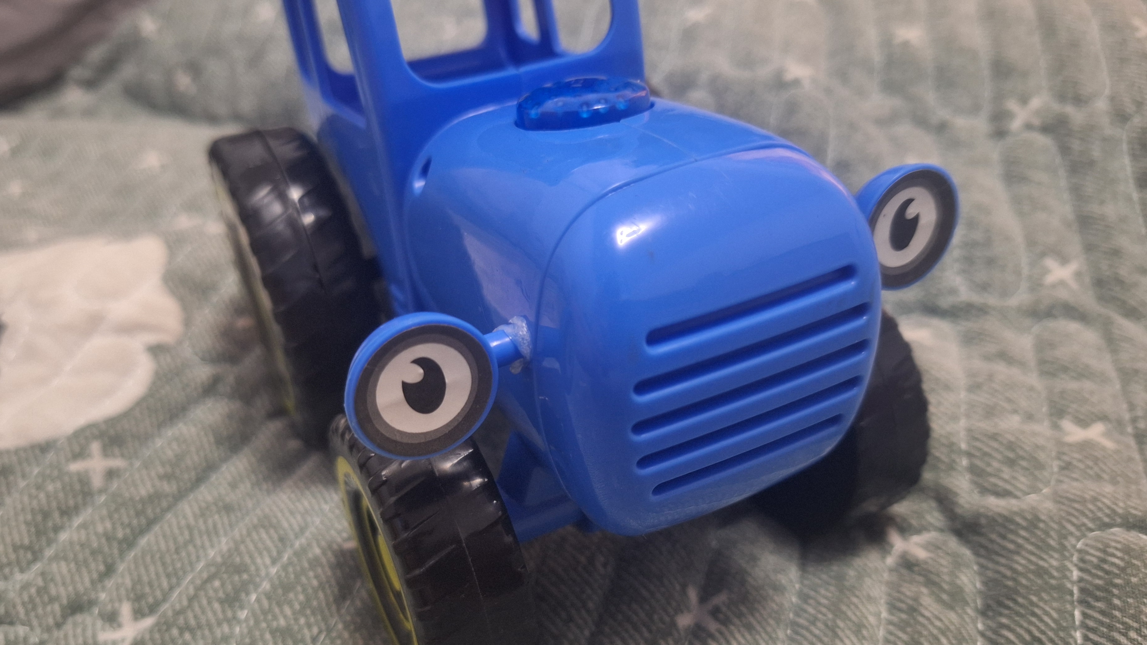 Синий трактор