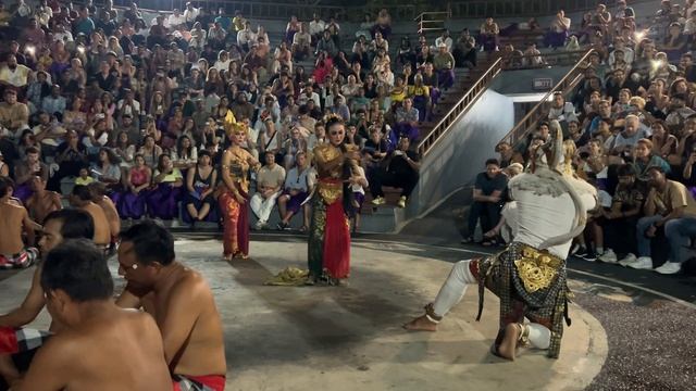 Танец Кечак Бали