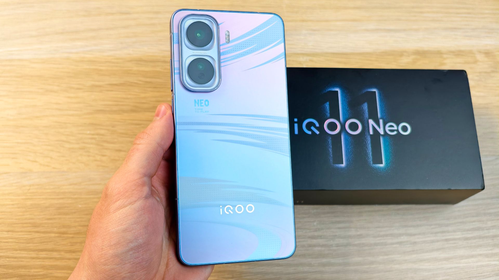 IQOO NEO 11 - ФЛАГМАНСКАЯ НАЧИНКА ПО ЦЕНЕ СРЕДНЕБЮДЖЕТНИКА!