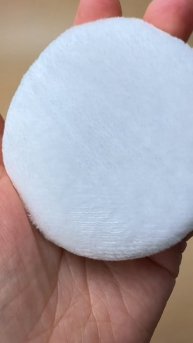 Транспорентная пудра и пуховка для шлифовки лица в подарок