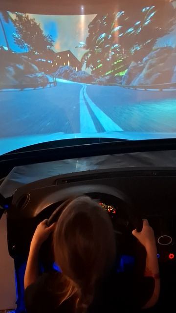 Маленький водитель за рулём машины❤️🔥в Музее Эксперементариум #наука #физика #химия #математика