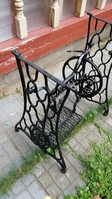 Станина от швейной машинки Зингер - старинный раритет снова в моде