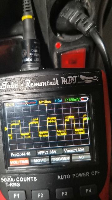Смотрим сигнал с pcm1808 пин LRC