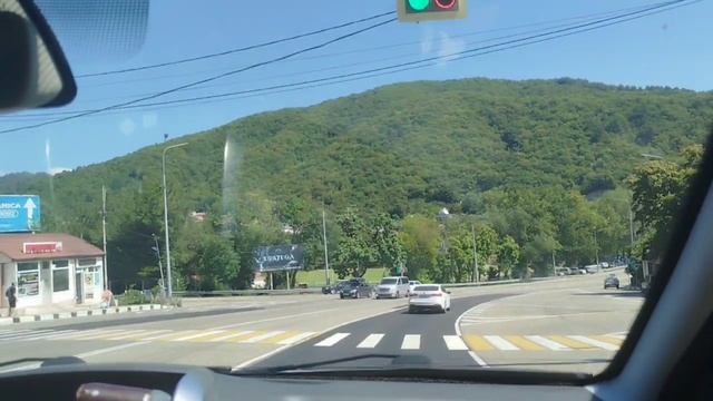 В Небуг на машине, заезд в Небуг через аквапарк Дельфин, отель Hidens (Хайденс) с собственным пляжем