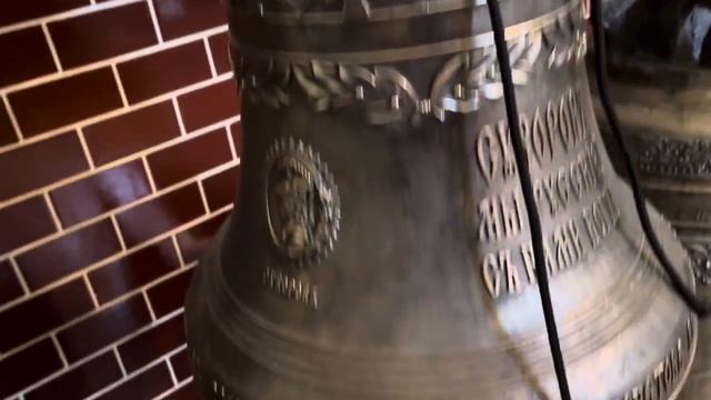 АлександроНевск  - колокола Суворова