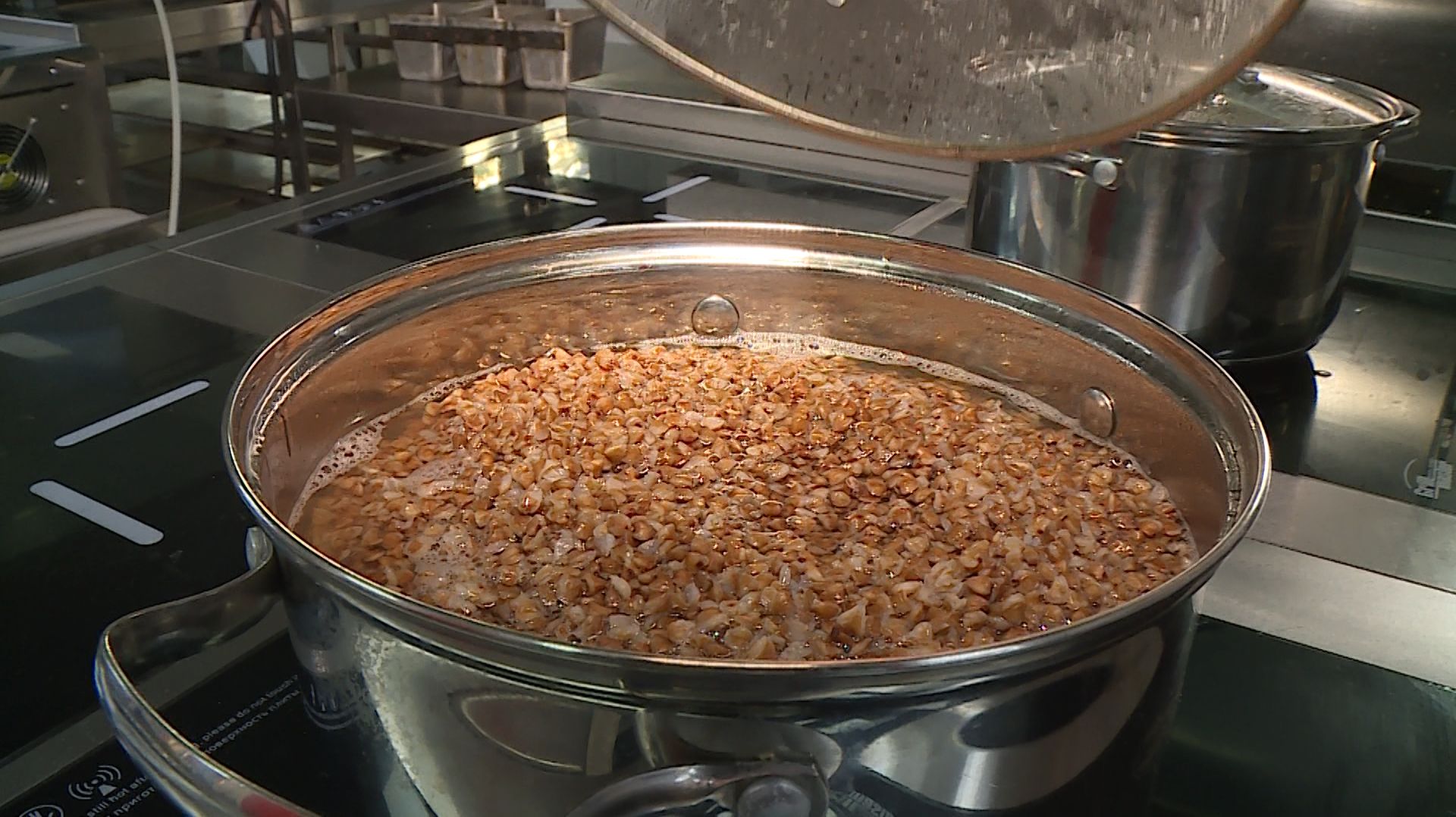 В Георгиевске готовят для фронта и поддерживают семьи бойцов