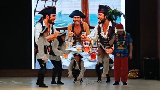 Танец пиратов в ресторане в Казани 23.11.25